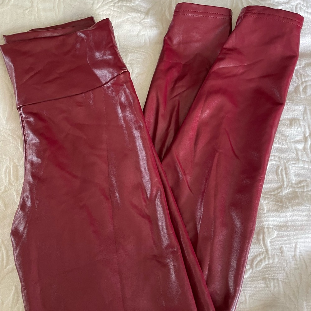 Spanx Ruby Red Faux Leather Leggings Womens Size XS